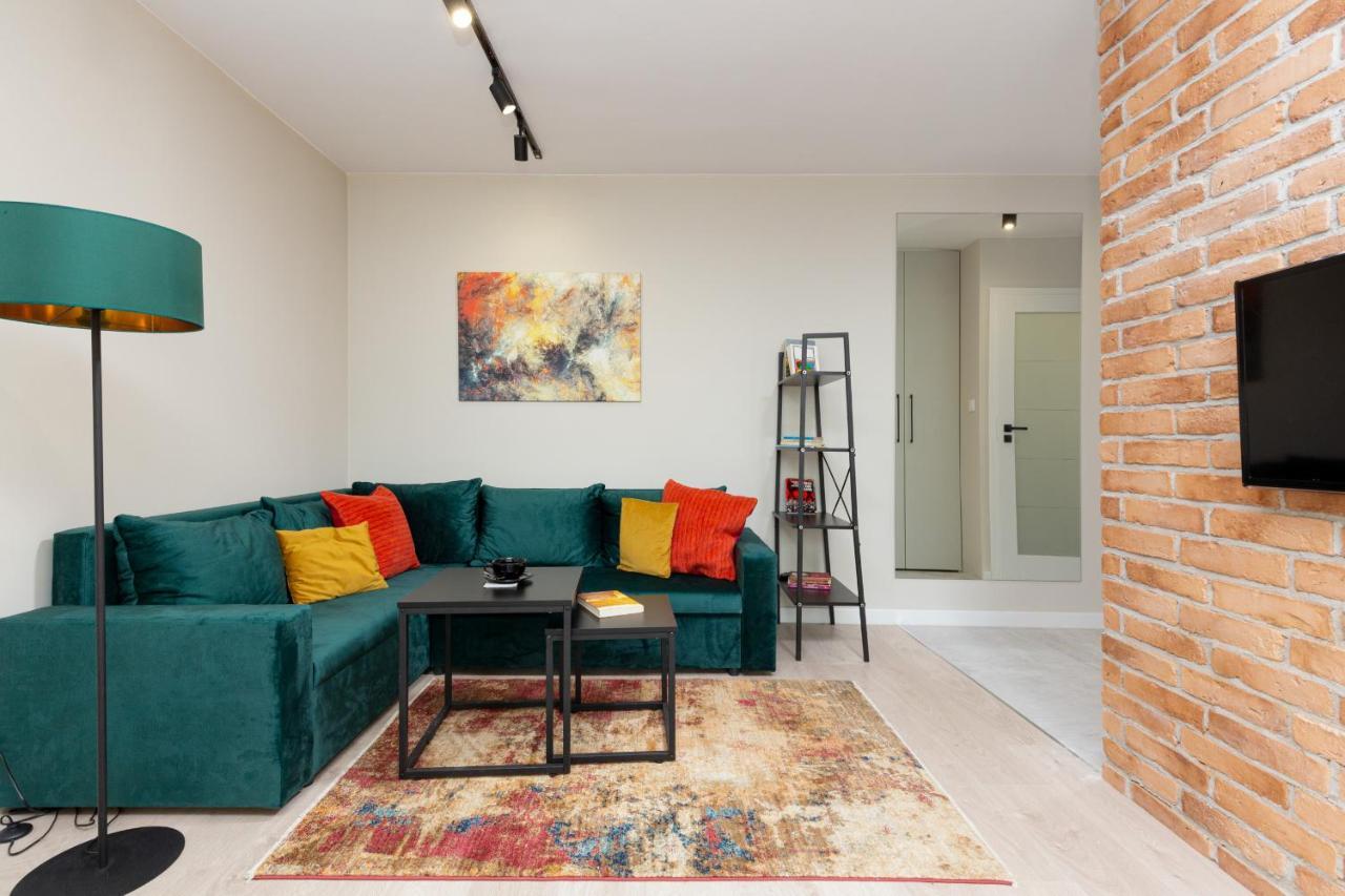 Apartments City Center Ochota By Noclegi Renters Warschau Buitenkant foto